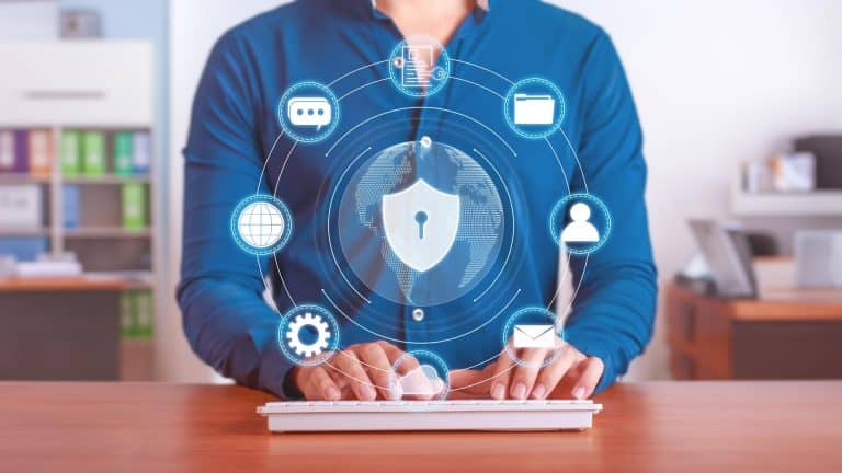 Lee más sobre el artículo La ciberseguridad en el mundo laboral: ¿Están las empresas realmente protegidas?